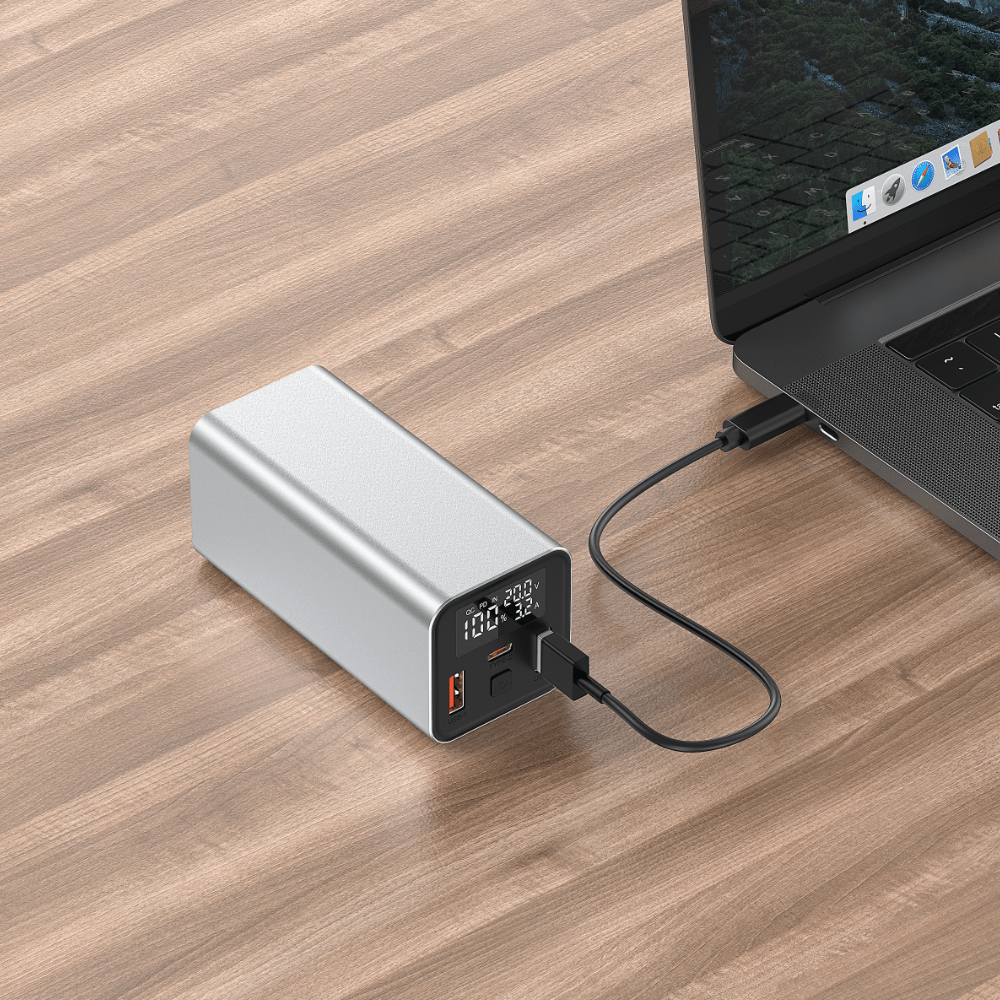 Pulse 65 — Baterie externă 20.000mAh · USB - C 65W · 3 porturi · Aluminiu - Voltres